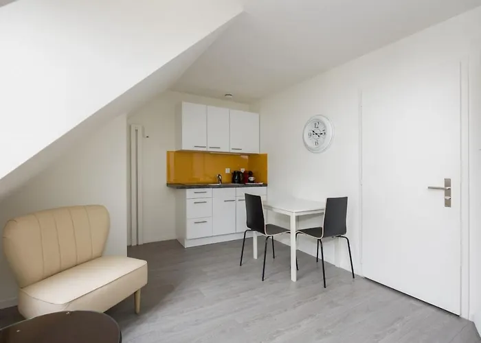 Superior On Floor Be-51 * Zürih